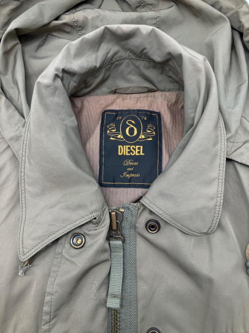 DIESEL（ディーゼル）DIESEL (ディーゼル) ミリタリーモッズコート　Y2K カーキ サイズ:XSの古着・服飾アイテム
