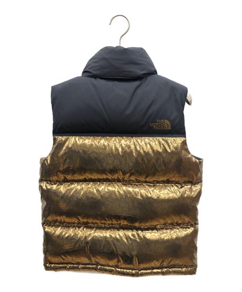 THE NORTH FACE（ザ ノース フェイス）THE NORTH FACE (ザ ノース フェイス) 中綿ベスト　1996 RETRO NUPTSE ブラック×ゴールドカラー サイズ:XSの古着・服飾アイテム