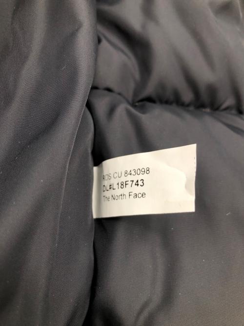 THE NORTH FACE（ザ ノース フェイス）THE NORTH FACE (ザ ノース フェイス) 中綿ベスト　1996 RETRO NUPTSE ブラック×ゴールドカラー サイズ:XSの古着・服飾アイテム