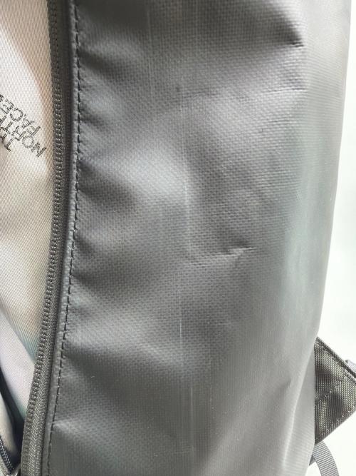 THE NORTH FACE（ザ ノース フェイス）THE NORTH FACE (ザ ノース フェイス) BCホールトート16 グレーの古着・服飾アイテム