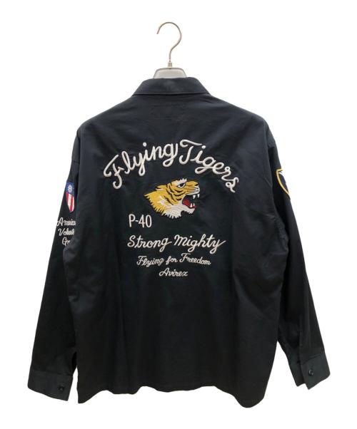 AVIREX（アヴィレックス）AVIREX (アヴィレックス) 長袖シャツ　FLYING TIGERS ブラック×ネイビー サイズ:XLの古着・服飾アイテム