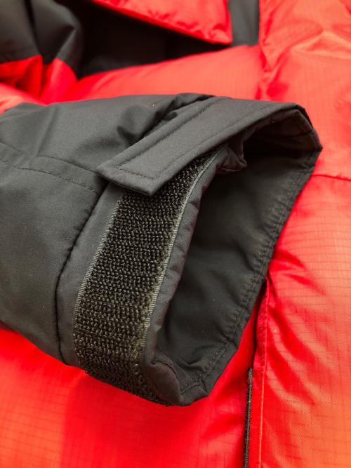 THE NORTH FACE（ザ ノース フェイス）THE NORTH FACE (ザ ノース フェイス) ダウンジャケット　ヒムダウンパーカ レッド×ブラック サイズ:Ｍの古着・服飾アイテム