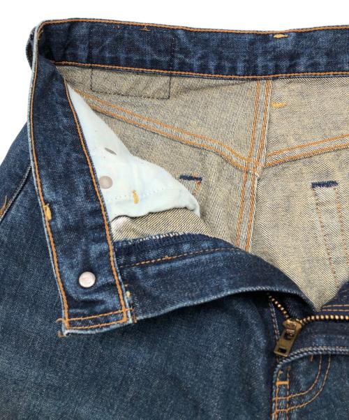 LEVI'S（リーバイス）LEVI'S (リーバイス) 90s 504セルビッチデニムパンツ 1995年4月製 釦裏J22 スモールe 古着 インディゴ サイズ:W29×L36の古着・服飾アイテム