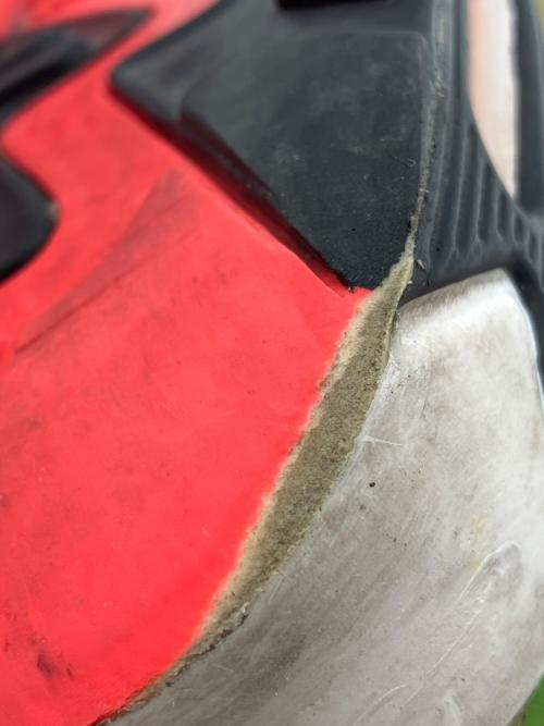 NIKE（ナイキ）NIKE (ナイキ) AIR MAX 90 SP カーキ×レッド サイズ:27の古着・服飾アイテム