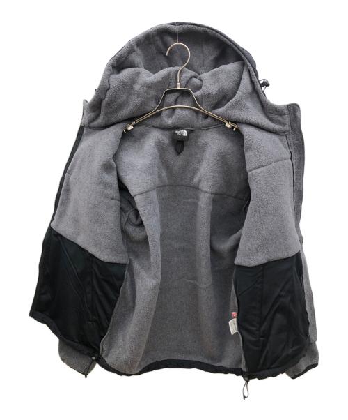 THE NORTH FACE（ザ ノース フェイス）THE NORTH FACE (ザ ノース フェイス) デナリフーディー ブラック×グレー サイズ:Ｍの古着・服飾アイテム