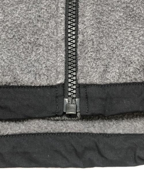 THE NORTH FACE（ザ ノース フェイス）THE NORTH FACE (ザ ノース フェイス) デナリフーディー ブラック×グレー サイズ:Ｍの古着・服飾アイテム