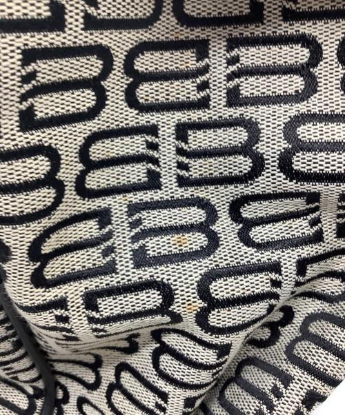 BALENCIAGA（バレンシアガ）BALENCIAGA (バレンシアガ) ハンドバッグ ベージュ×ブラックの古着・服飾アイテム