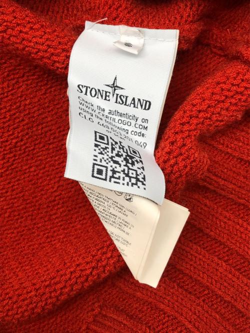 STONE ISLAND（ストーンアイランド）STONE ISLAND (ストーンアイランド) 厚手ニット V/N RIB KNIT レッド サイズ:Sの古着・服飾アイテム