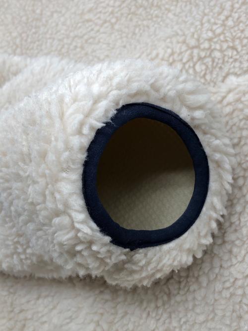 Patagonia（パタゴニア）Patagonia (パタゴニア) クラシック・レトロＸ・ジャケット　SP22 アイボリー×ネイビー サイズ:Lの古着・服飾アイテム