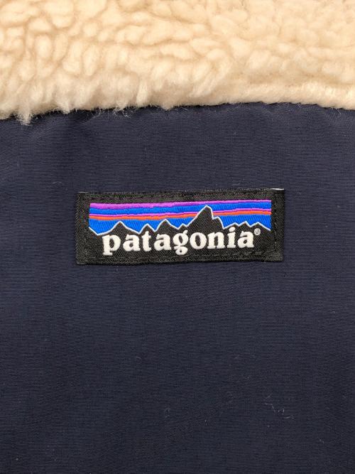 Patagonia（パタゴニア）Patagonia (パタゴニア) クラシック・レトロＸ・ジャケット　SP22 アイボリー×ネイビー サイズ:Lの古着・服飾アイテム