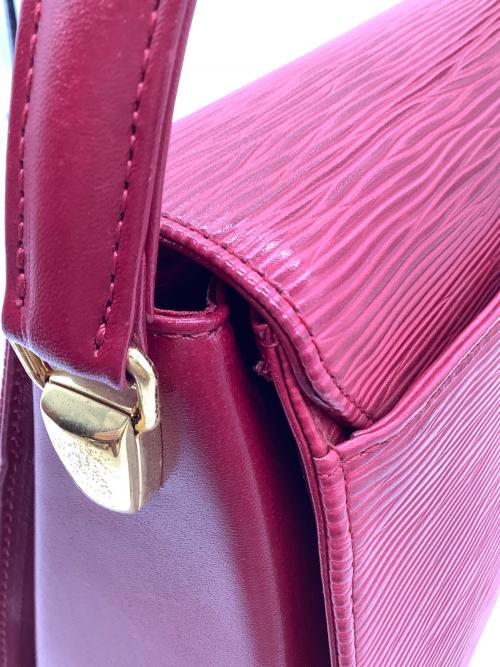 VALENTINO GARAVANI（ヴァレンティノ・ガラヴァーニ）VALENTINO GARAVANI (ヴァレンティノ・ガラヴァーニ) 2WAYバッグ レッドの古着・服飾アイテム