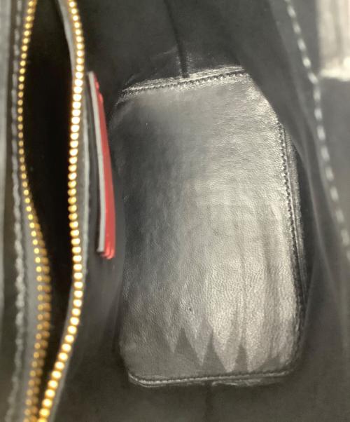 VALENTINO GARAVANI（ヴァレンティノ・ガラヴァーニ）VALENTINO GARAVANI (ヴァレンティノ・ガラヴァーニ) 	Vロゴ ブラックの古着・服飾アイテム