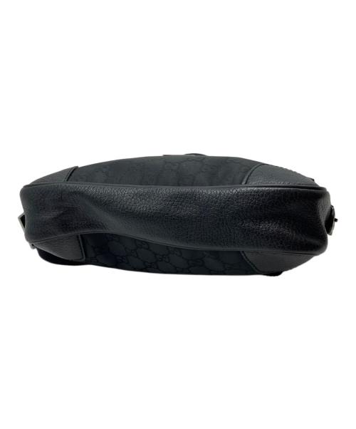 GUCCI（グッチ）GUCCI (グッチ) GG　ウエストバッグ ブラックの古着・服飾アイテム