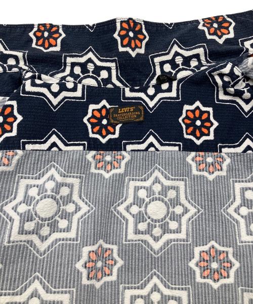 LEVI'S（リーバイス）LEVI'S (リーバイス) 半袖シャツ　花柄 ネイビー×ホワイト サイズ:Lの古着・服飾アイテム