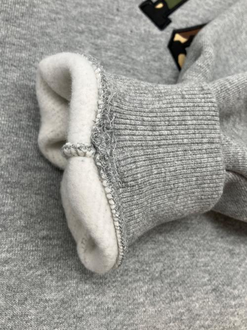 Champion（チャンピオン）Champion (チャンピオン) クルーネックスウェット ライトグレー サイズ:Ｍの古着・服飾アイテム