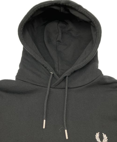 FRED PERRY（フレッドペリー）FRED PERRY (フレッドペリー) ティップドフーデッドスウェット ブラック サイズ:Ｍの古着・服飾アイテム