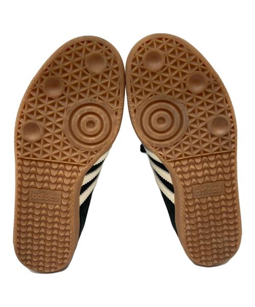 adidas（アディダス）adidas (アディダス) スニーカー ベージュ×ブラック サイズ:26の古着・服飾アイテム