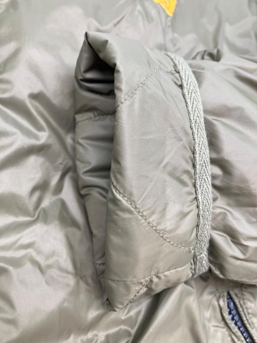 BEAMS Lights（ビームスライト）BEAMS Lights (ビームスライト) TAION (タイオン) ダウンジャケット ベトジャン リバーシブル インナーダウン 刺繍装飾 2023年モデル カーキ サイズ:Ｍの古着・服飾アイテム