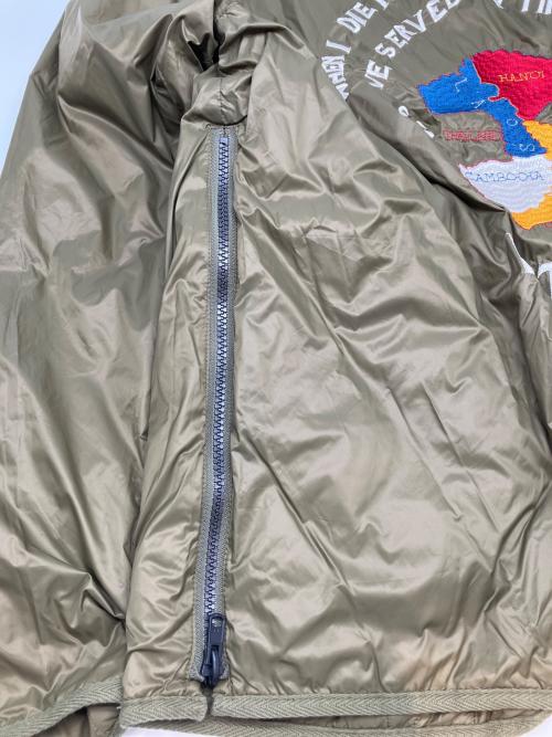 BEAMS Lights（ビームスライト）BEAMS Lights (ビームスライト) TAION (タイオン) ダウンジャケット ベトジャン リバーシブル インナーダウン 刺繍装飾 2023年モデル カーキ サイズ:Ｍの古着・服飾アイテム