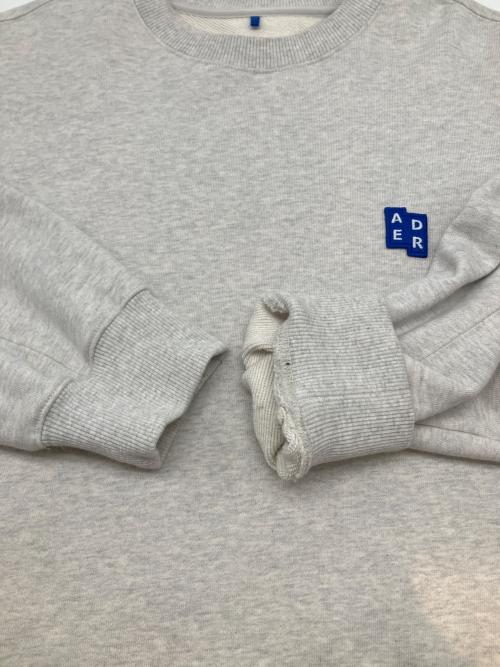 ADER error（アーダーエラー）ADER error (アーダーエラー) クルーネックスウェット ライトグレー サイズ:Ｍの古着・服飾アイテム
