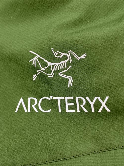 ARC'TERYX（アークテリクス）ARC'TERYX (アークテリクス) ATOM AR HOODY カーキ サイズ:Sの古着・服飾アイテム
