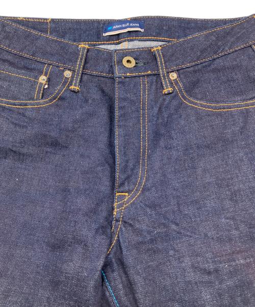 JAPAN BLUE JEANS（ジャパンブルージーンズ）JAPAN BLUE JEANS (ジャパンブルージーンズ) デニムパンツ　クラシックストレートモデル 14.8oz ハードデニム セルヴィッチ インディゴ サイズ:28 未使用品の古着・服飾アイテム