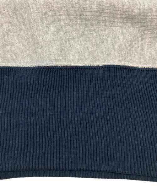 Champion REVERSE WEAVE（チャンピオン リバース ウィーブ）Champion REVERSE WEAVE (チャンピオン リバース ウィーブ) スウェット ライトグレー×ネイビー サイズ:Lの古着・服飾アイテム