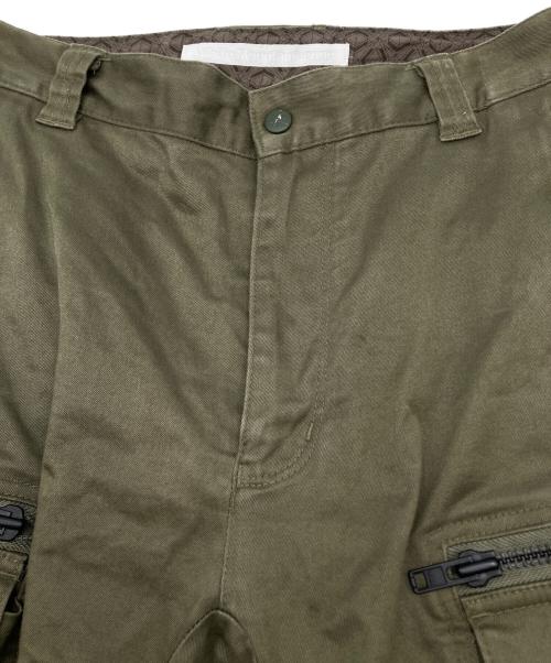 WHITE MOUNTAINEERING（ホワイトマウンテ二アニング）WHITE MOUNTAINEERING (ホワイトマウンテ二アニング) ボンテージカーゴパンツ　2017AW カーキの古着・服飾アイテム