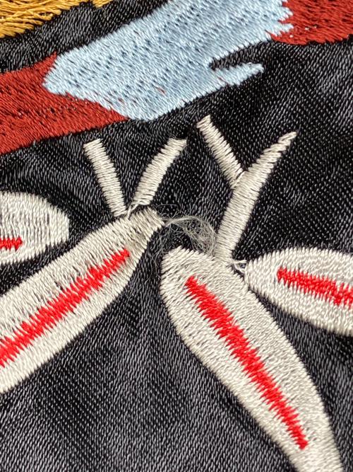 花旅楽団（ハナタビガクダン）花旅楽団 (ハナタビガクダン) リバーシブルスカジャン 虎 ブラック×グレージュ サイズ:XLの古着・服飾アイテム