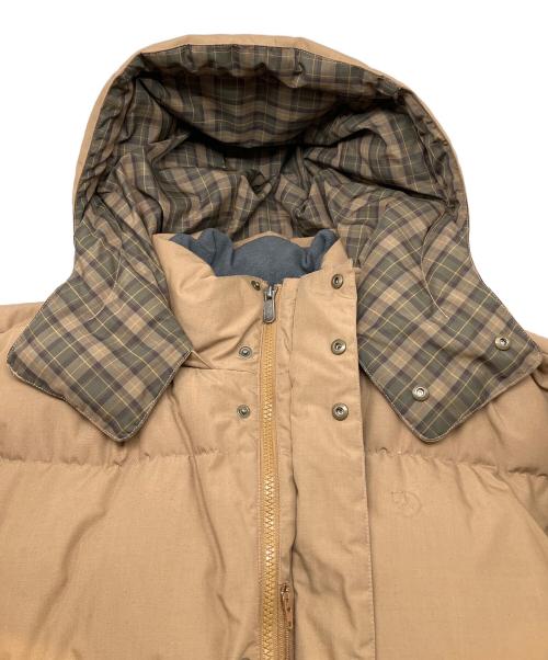 FJALLRAVEN（フェールラーベン）FJALLRAVEN (フェールラーベン) ダウンジャケット ブラウン サイズ:LLの古着・服飾アイテム