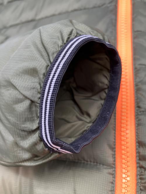 DIESEL（ディーゼル）DIESEL (ディーゼル) 中綿ジャケット カーキ×ブラック サイズ:14の古着・服飾アイテム