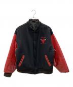 NBA OFFICIAL LICENSEDエヌビーエー・オフィシャル・ライセンスト）の古着「90sスタジャン　シカゴ・ブルズ　USA製　古着」｜レッド×ブラック