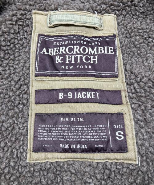 Abercrombie & Fitch（アバクロンビー アンド フィッチ）Abercrombie & Fitch (アバクロンビー アンド フィッチ) B-9ジャケット　Y2K カーキ サイズ:Sの古着・服飾アイテム
