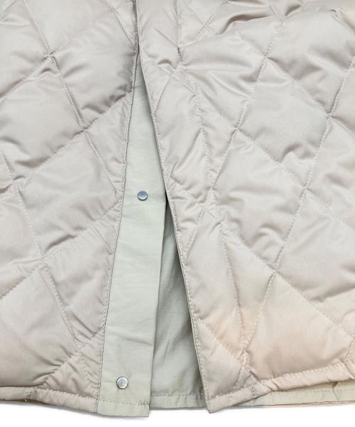 U.A. GreenLabelRelaxing（ユナイテッドアローズグリーンレーベル リラクシング）U.A. GreenLabelRelaxing (ユナイテッドアローズグリーンレーベル リラクシング) ダウン リバーシブル キルト コート アイボリー サイズ:38の古着・服飾アイテム