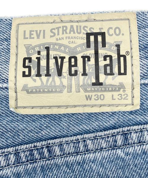 LEVI'S（リーバイス）LEVI'S (リーバイス) デニムパンツ　SILVER TAB インディゴ サイズ:W30×L32の古着・服飾アイテム