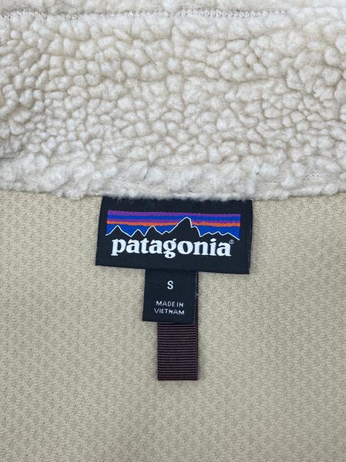 Patagonia（パタゴニア）Patagonia (パタゴニア) クラシック・レトロX・ベスト FA18 アイボリー×レッド サイズ:Sの古着・服飾アイテム