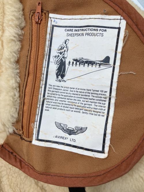 AVIREX（アヴィレックス）AVIREX (アヴィレックス) B-3ムートンジャケット ホワイト×ブラウン サイズ:42の古着・服飾アイテム