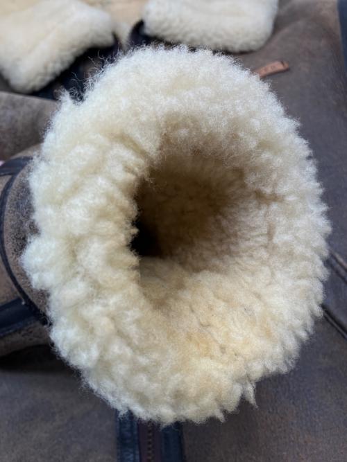 AVIREX（アヴィレックス）AVIREX (アヴィレックス) B-3ムートンジャケット ホワイト×ブラウン サイズ:42の古着・服飾アイテム