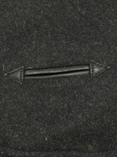 DIESEL（ディーゼル）DIESEL (ディーゼル) スタジャン グレー×レッド サイズ:Sの古着・服飾アイテム