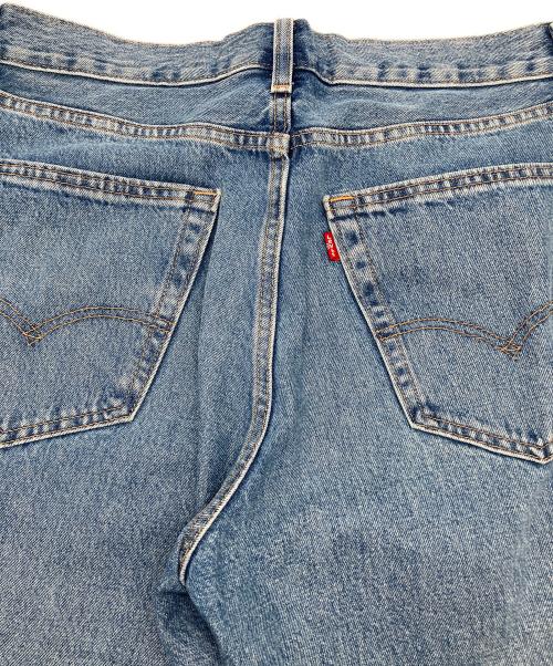LEVI'S（リーバイス）LEVI'S (リーバイス) ルーズストレートダブルニーデニムパンツ インディゴ サイズ:W32×L32の古着・服飾アイテム
