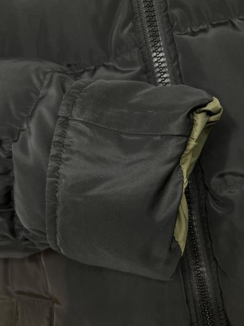 DIESEL（ディーゼル）DIESEL (ディーゼル) ダウンジャケット ブラック×カーキ サイズ:Ｍの古着・服飾アイテム