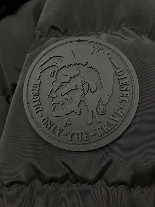DIESEL（ディーゼル）DIESEL (ディーゼル) ダウンジャケット ブラック×カーキ サイズ:Ｍの古着・服飾アイテム