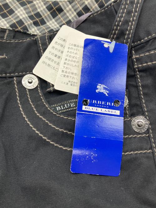 BURBERRY BLUE LABEL（バーバリー ブルー レーベル）BURBERRY BLUE LABEL (バーバリー ブルー レーベル) ローライズフレアパンツ　Y2K ブラック サイズ:38の古着・服飾アイテム