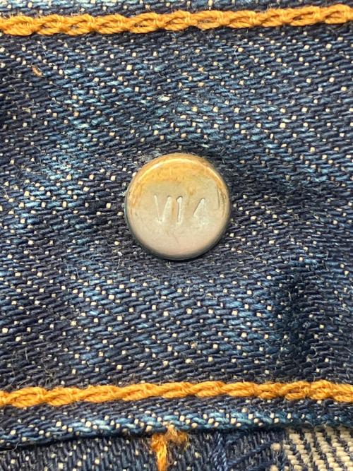 LEVI'S（リーバイス）LEVI'S (リーバイス) 00s 504デニムパンツ 2002年12月製 釦裏V14 インディゴ サイズ:W30×L34の古着・服飾アイテム