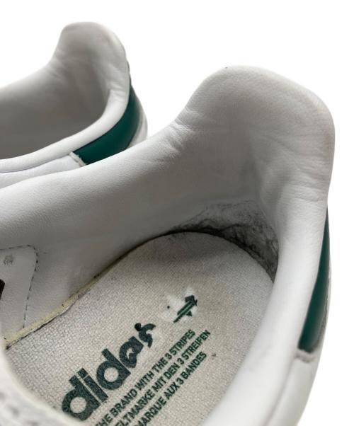 adidas（アディダス）adidas (アディダス) スニーカー ホワイト×グリーン サイズ:26の古着・服飾アイテム