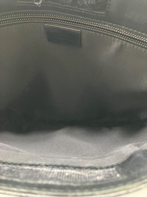 GUCCI（グッチ）GUCCI (グッチ) GG　ショルダーバッグ ブラックの古着・服飾アイテム