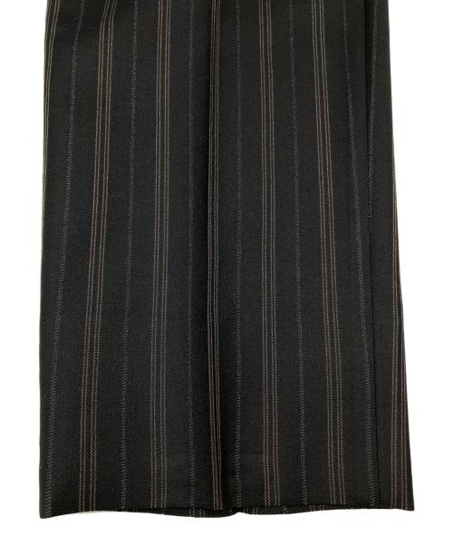 Savile Clifford（サヴィル・クリフォード）Savile Clifford (サヴィル・クリフォード) セットアップスーツ　ストライプ ダークグレー×ピンク サイズ:Ｍの古着・服飾アイテム