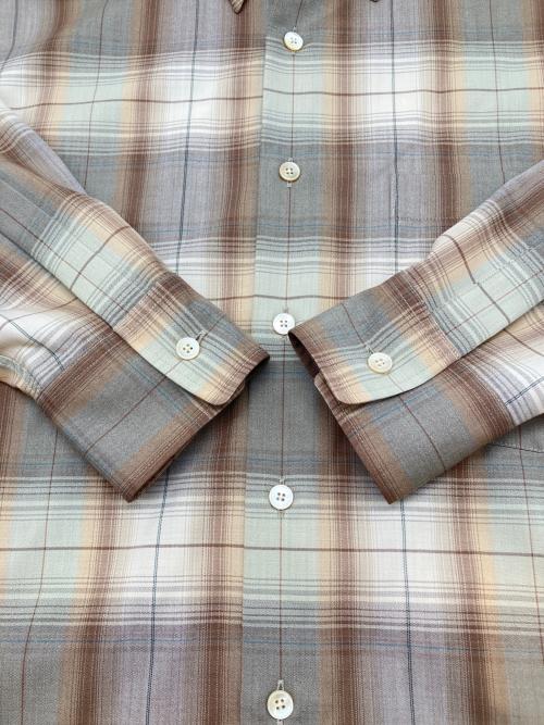 AURALEE（オーラリー）AURALEE (オーラリー) 長袖シャツ　SUPER LIGHT WOOL CHECK SHIRT ブラウン サイズ:3の古着・服飾アイテム