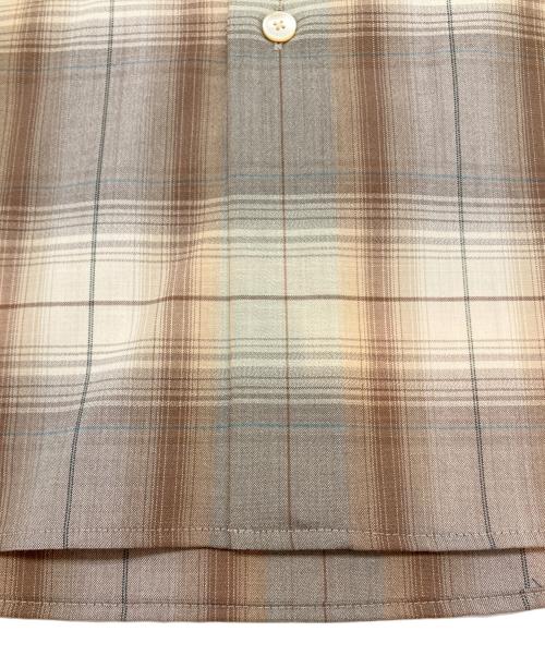 AURALEE（オーラリー）AURALEE (オーラリー) 長袖シャツ　SUPER LIGHT WOOL CHECK SHIRT ブラウン サイズ:3の古着・服飾アイテム