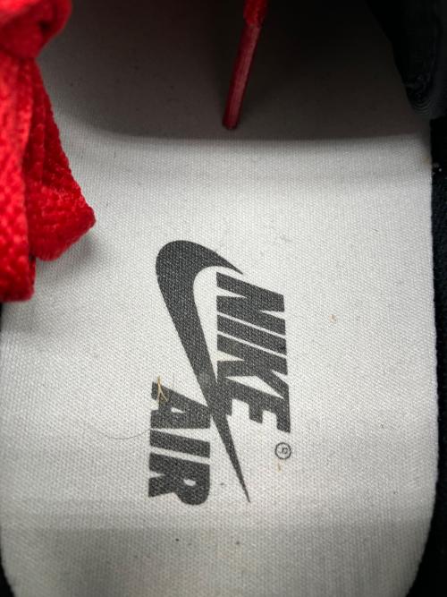 NIKE（ナイキ）NIKE (ナイキ) エアジョーダン1 レトロ ロー OG 'ブラック トゥ' ブラック×ホワイト×レッド サイズ:26.5の古着・服飾アイテム